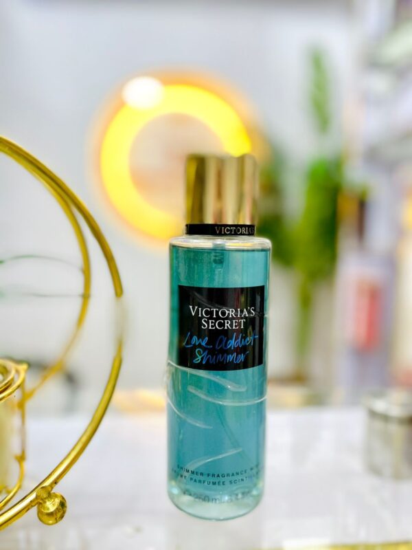 Victoria’s Secret Love Addict Body Shimmer